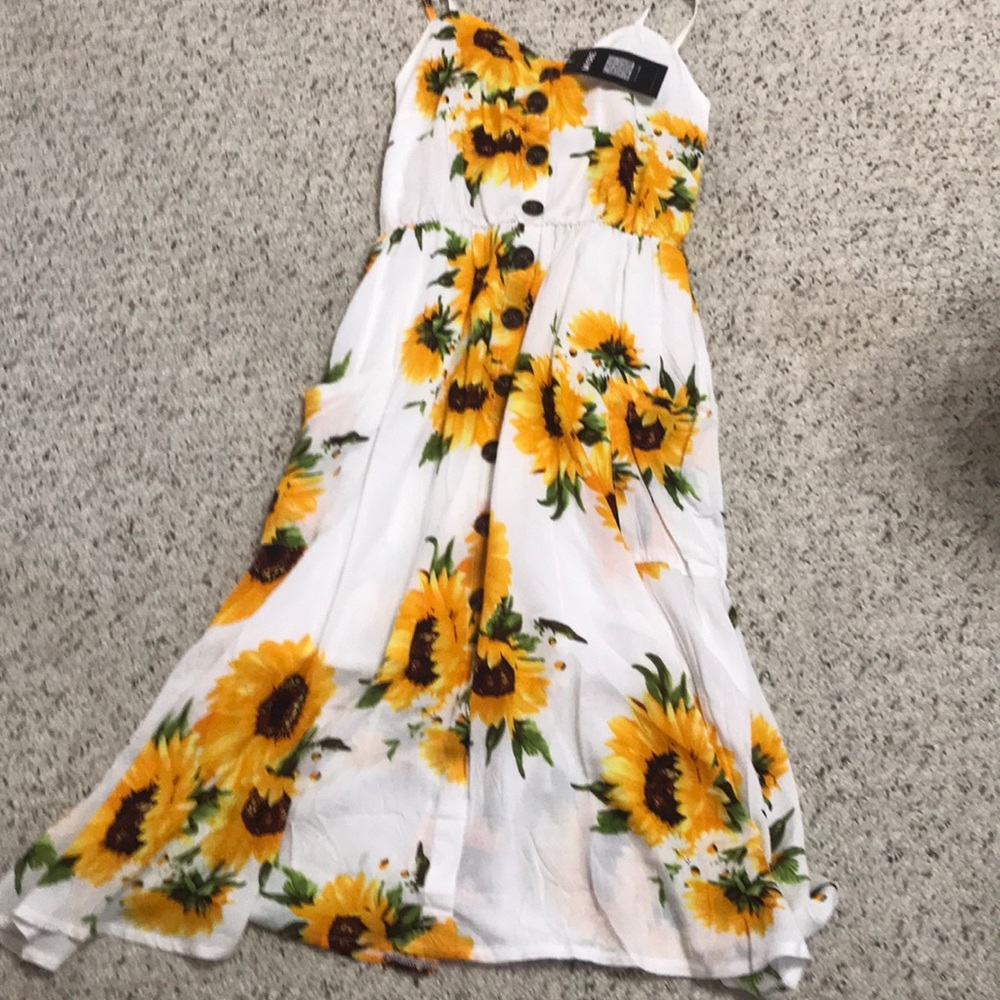 BRAND NEW sunflower dress